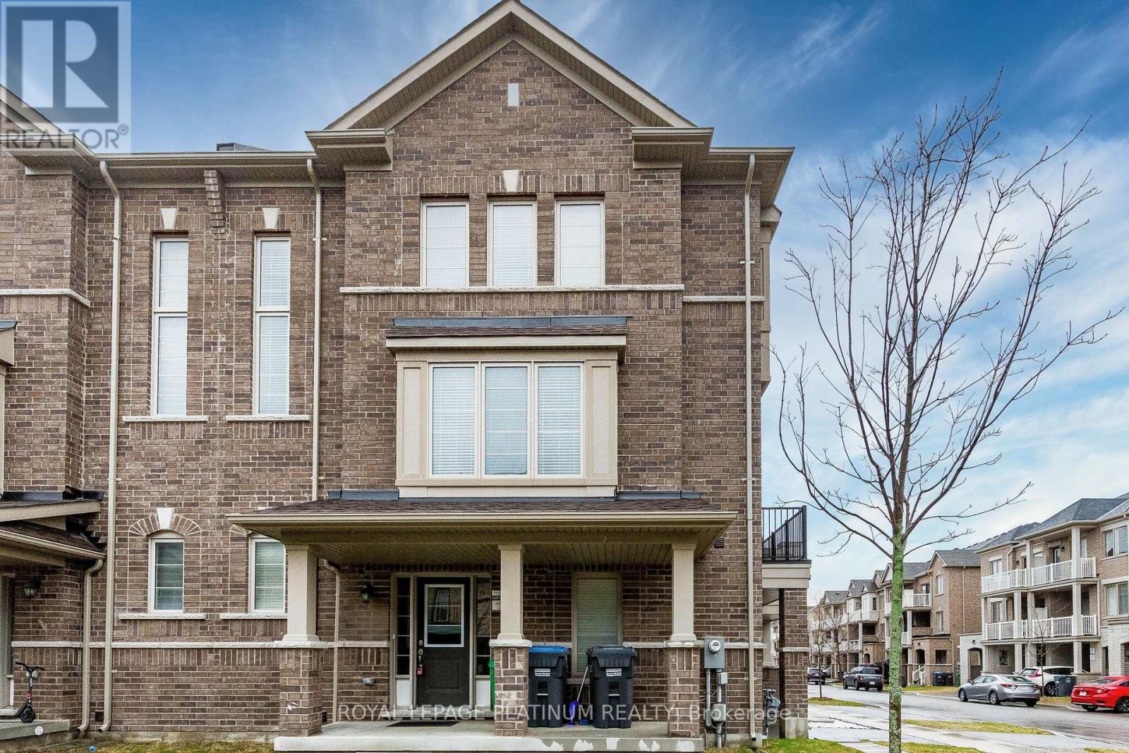 45 Haymarket Drive, Brampton, Ontario  L7A 5C1 - Photo 4 - W12983006