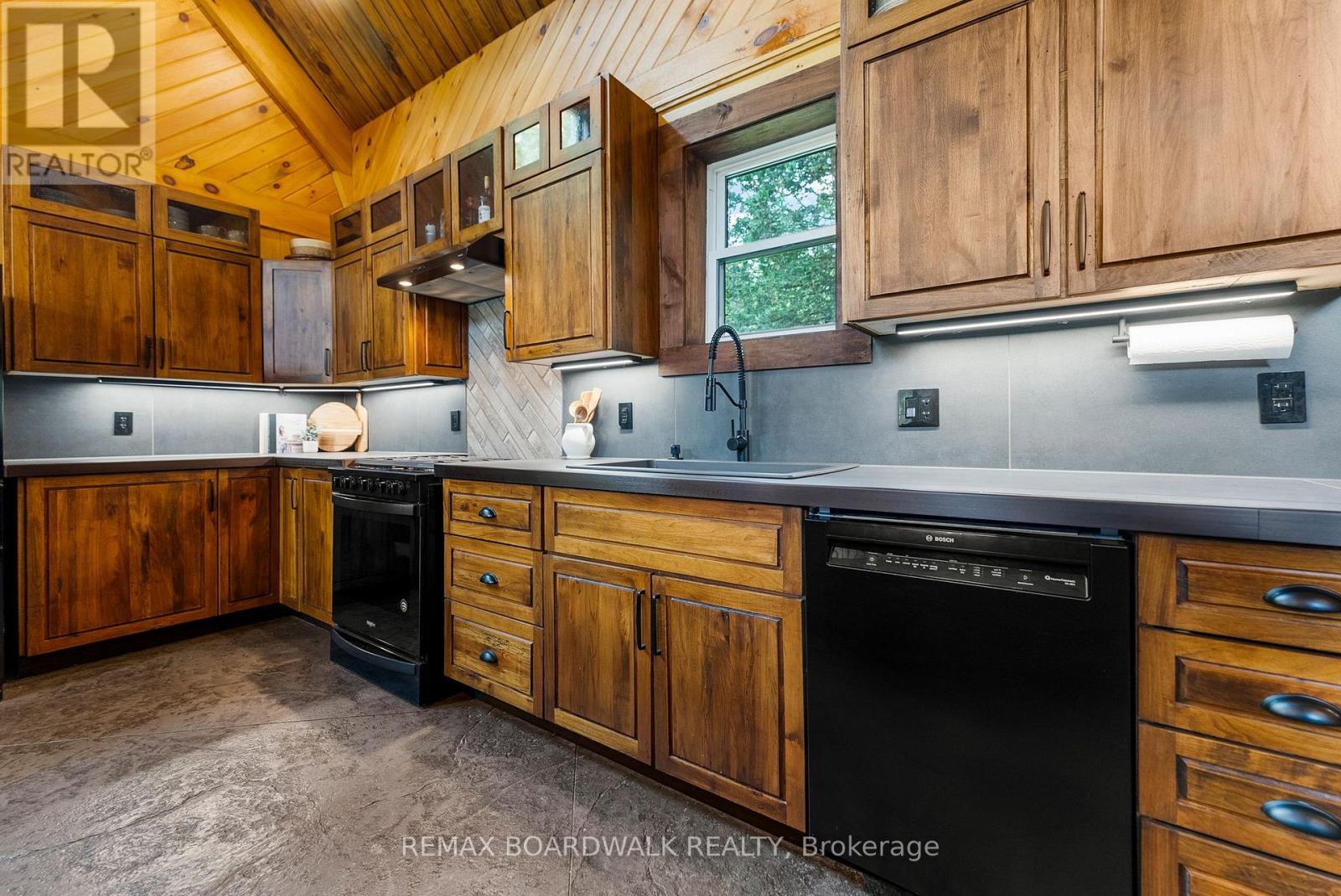 521 Concession Road 1a Dalhousie Road, Lanark Highlands, Ontario  K0G 1K0 - Photo 13 - X12891034