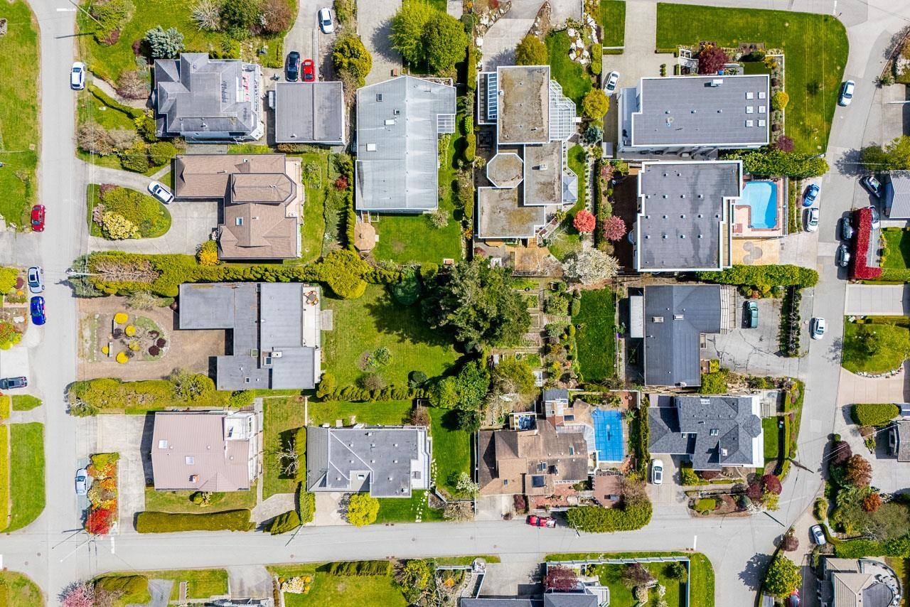 14366 Magdalen Avenue, White Rock, British Columbia V4B 2X3 - Photo 5 - R3110786