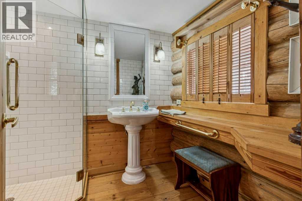 4 Pine Avenue, Bragg Creek, Alberta  T0L 0K0 - Photo 23 - A2292680