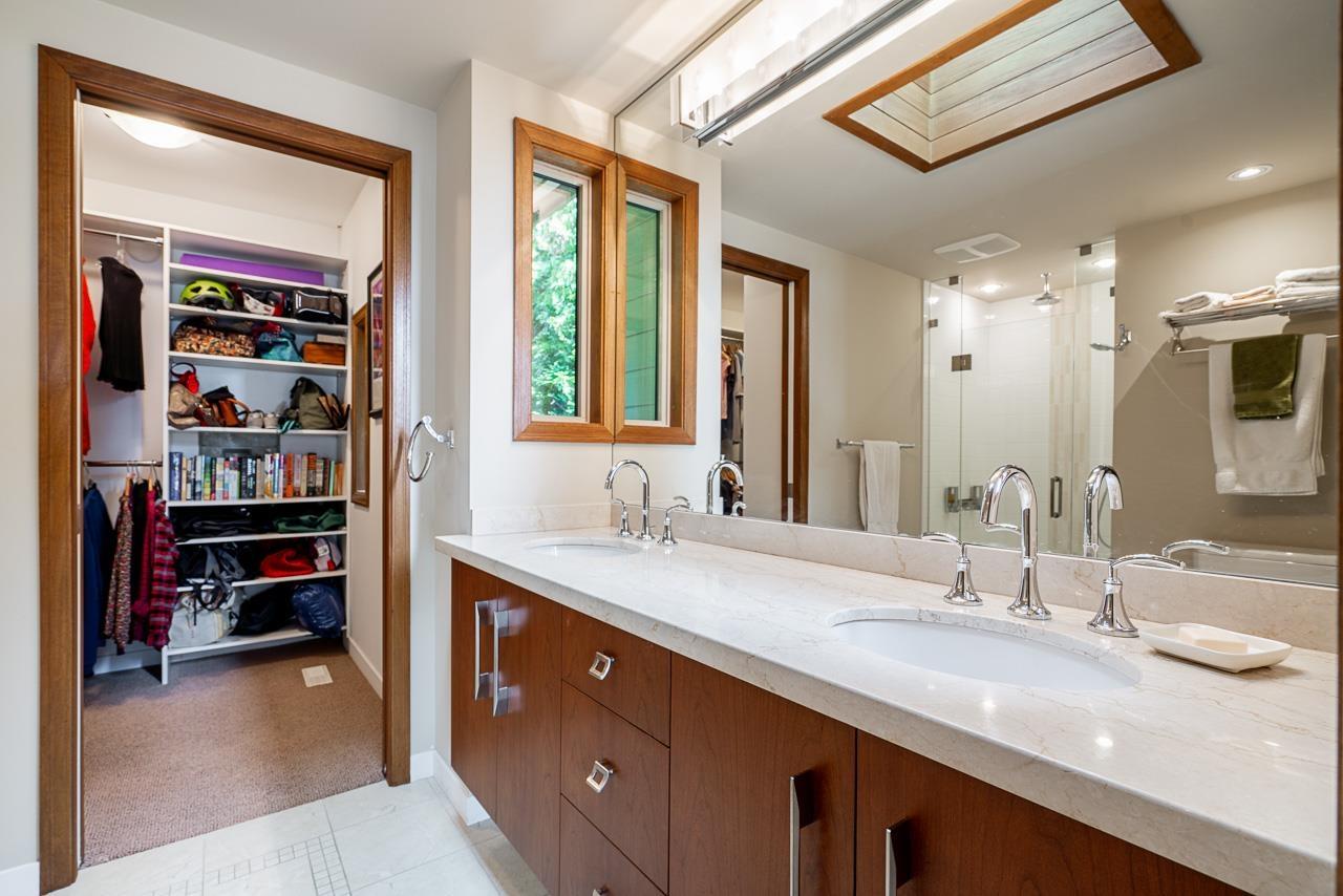 14366 Magdalen Avenue, White Rock, British Columbia V4B 2X3 - Photo 32 - R3110786