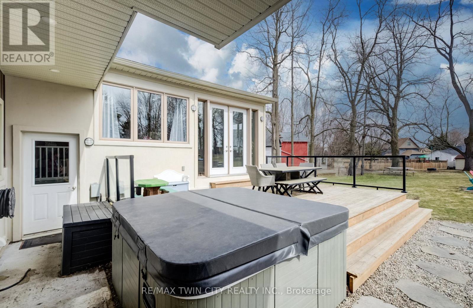 76 Baird Street, Blandford-Blenheim, Ontario N0J 1B0 - Photo 39 - X12934596