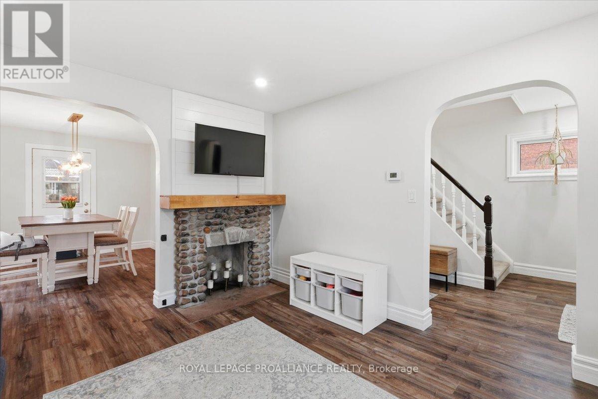 18 Brassey Street, Belleville, Ontario  K8N 2R3 - Photo 10 - X12998124