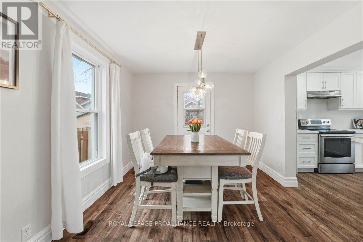 18 Brassey Street, Belleville, Ontario  K8N 2R3 - Photo 14 - X12998124