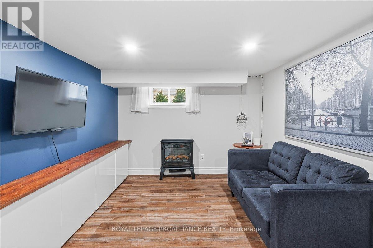 18 Brassey Street, Belleville, Ontario  K8N 2R3 - Photo 35 - X12998124