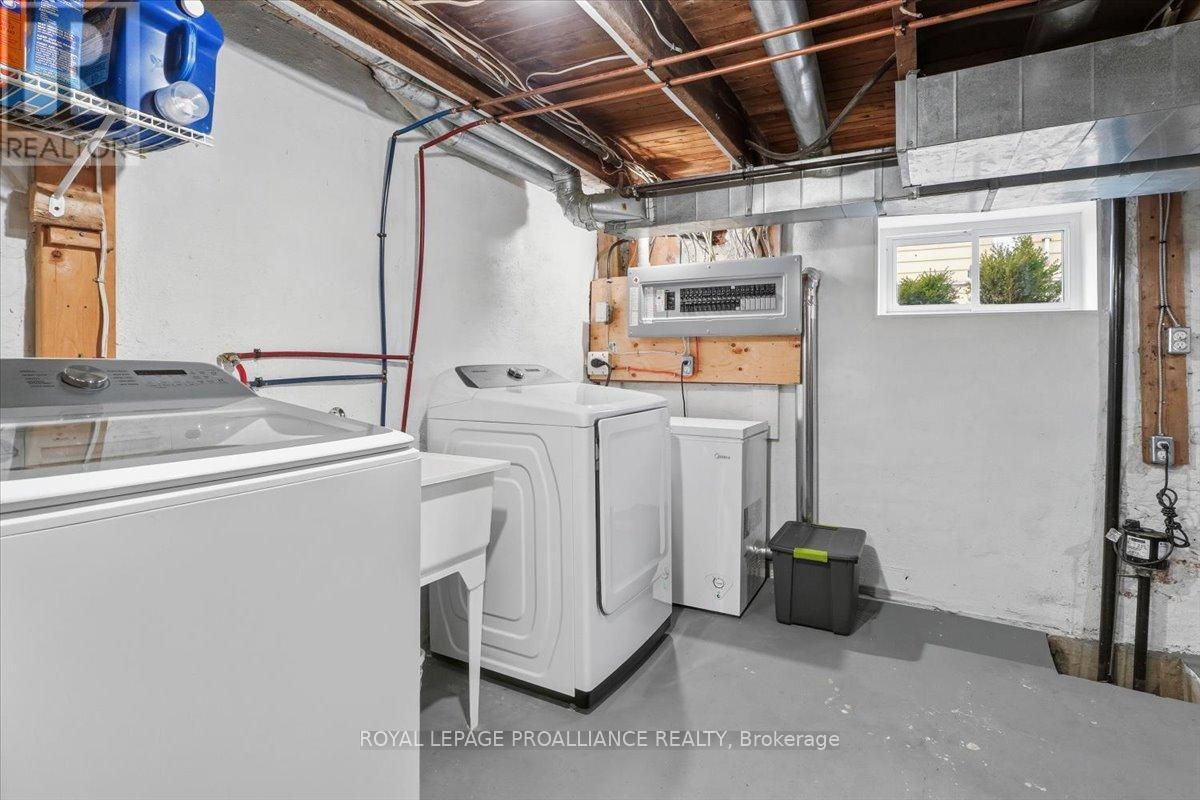 18 Brassey Street, Belleville, Ontario  K8N 2R3 - Photo 38 - X12998124