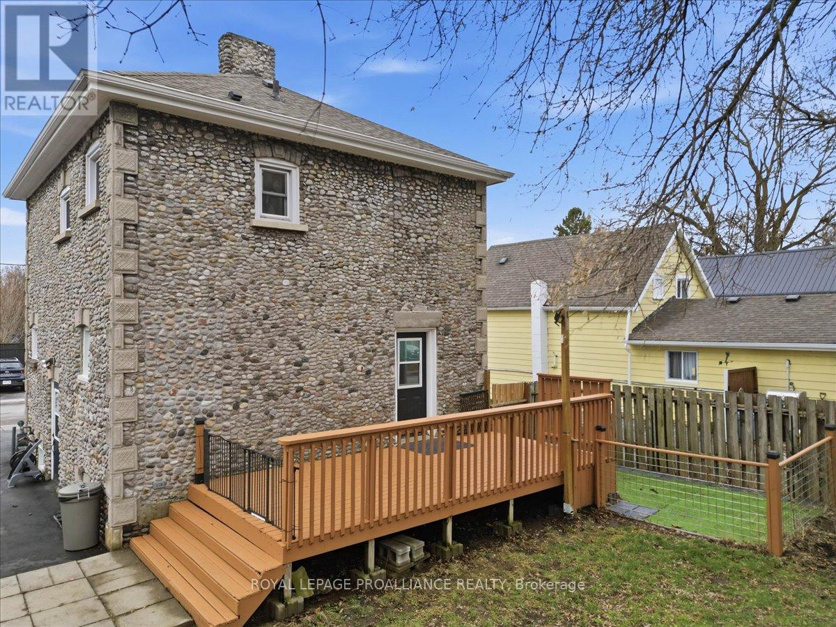 18 Brassey Street, Belleville, Ontario  K8N 2R3 - Photo 40 - X12998124