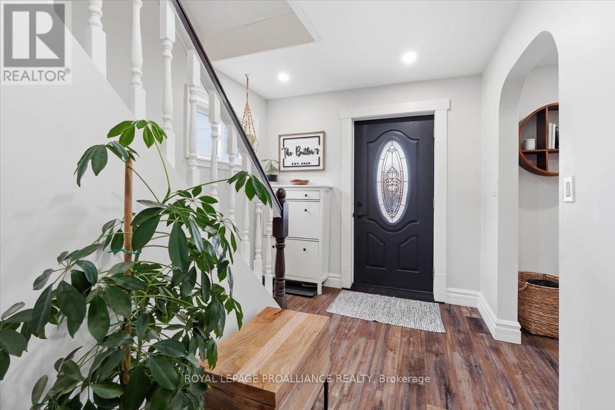 18 Brassey Street, Belleville, Ontario  K8N 2R3 - Photo 8 - X12998124