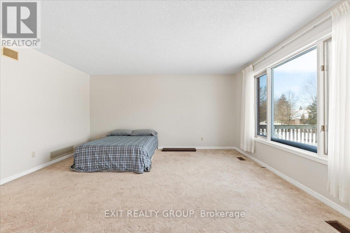 1162 County Rd 3, Prince Edward County, Ontario  K8N 4Z1 - Photo 11 - X12998226