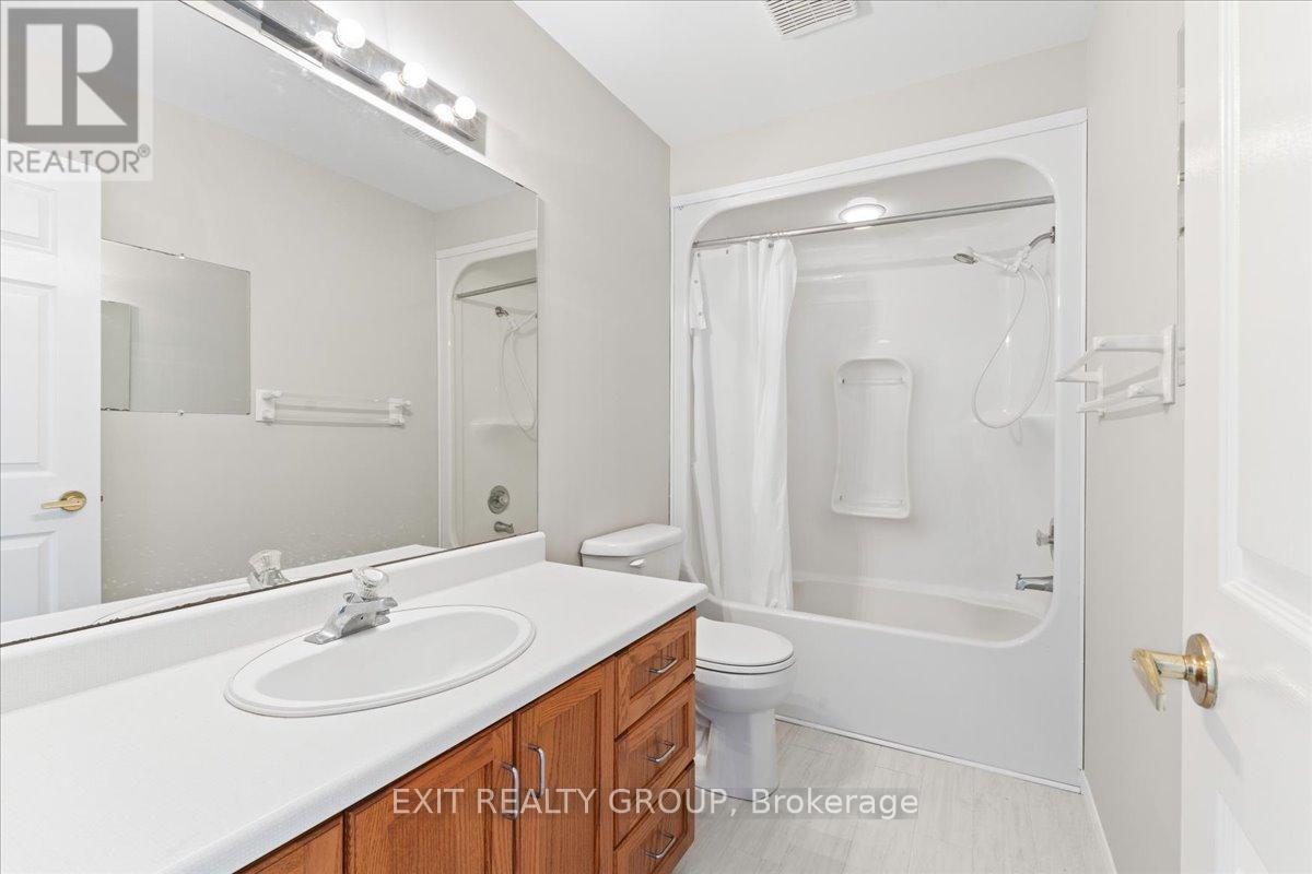 1162 County Rd 3, Prince Edward County, Ontario  K8N 4Z1 - Photo 15 - X12998226