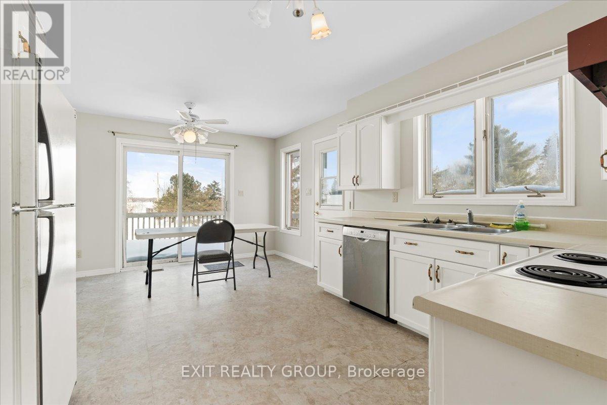 1162 County Rd 3, Prince Edward County, Ontario  K8N 4Z1 - Photo 7 - X12998226