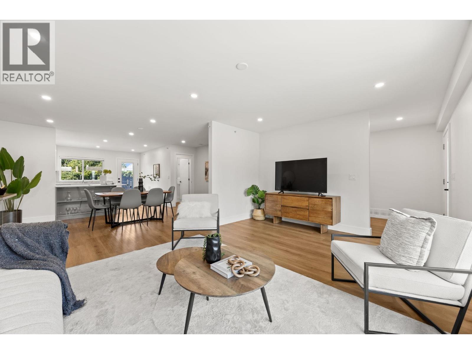 12475 208 STREET, Maple Ridge, British Columbia