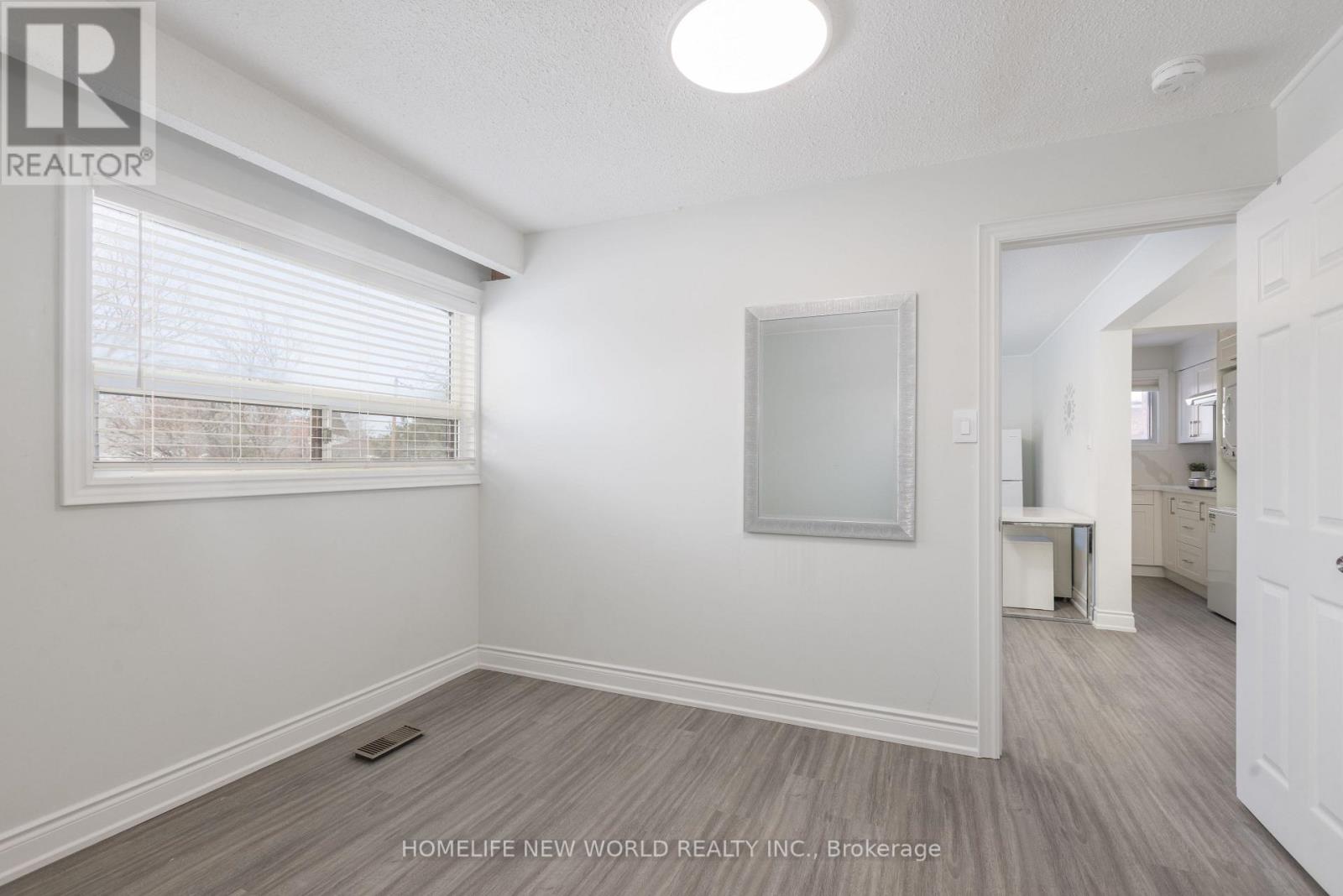 Part Of Main/ground Floor - 96 Ernest Avenue, Toronto, Ontario  M2J 3T6 - Photo 11 - C12998130