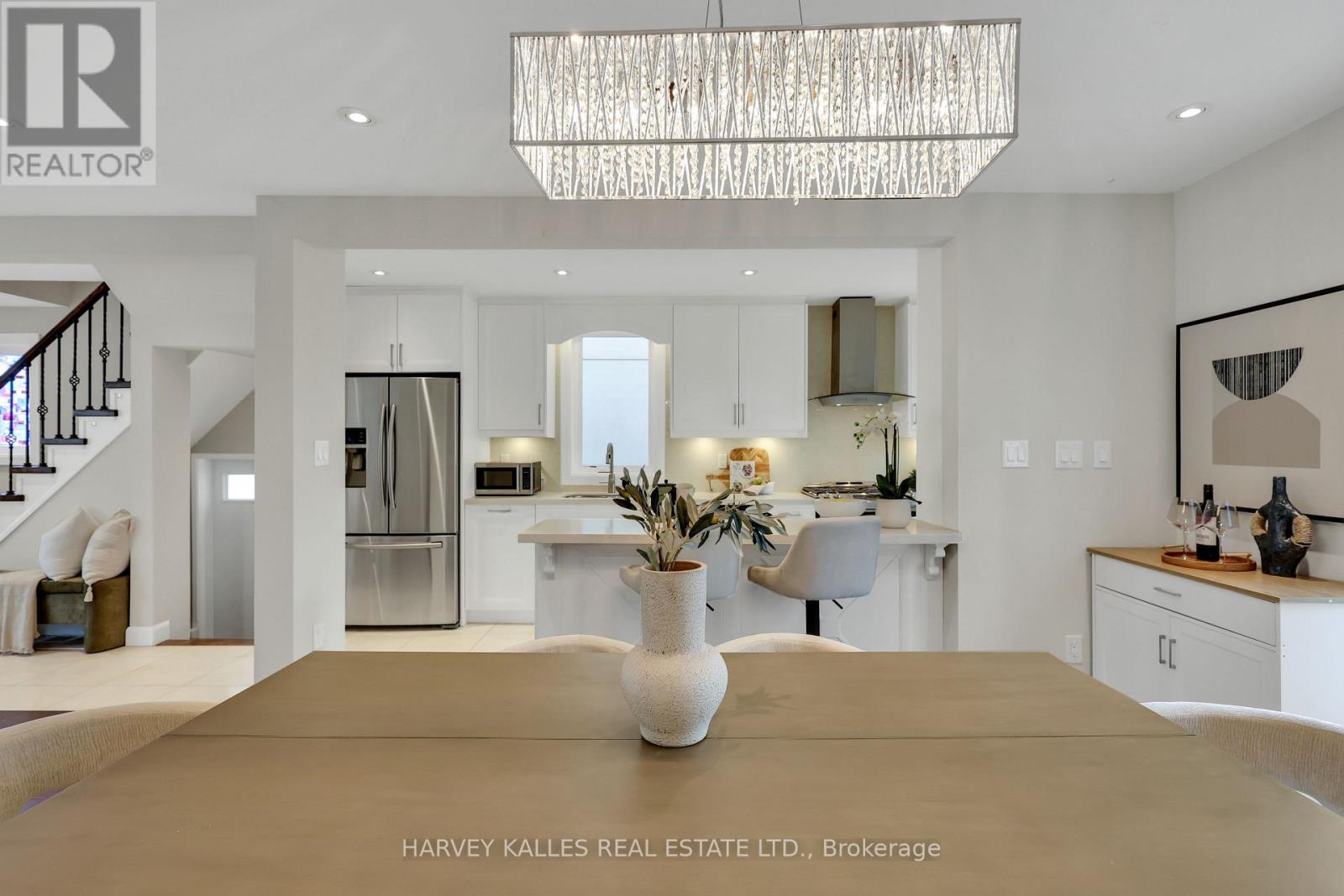 320 Melrose Avenue, Toronto, Ontario  M5M 1Z4 - Photo 17 - C12998150