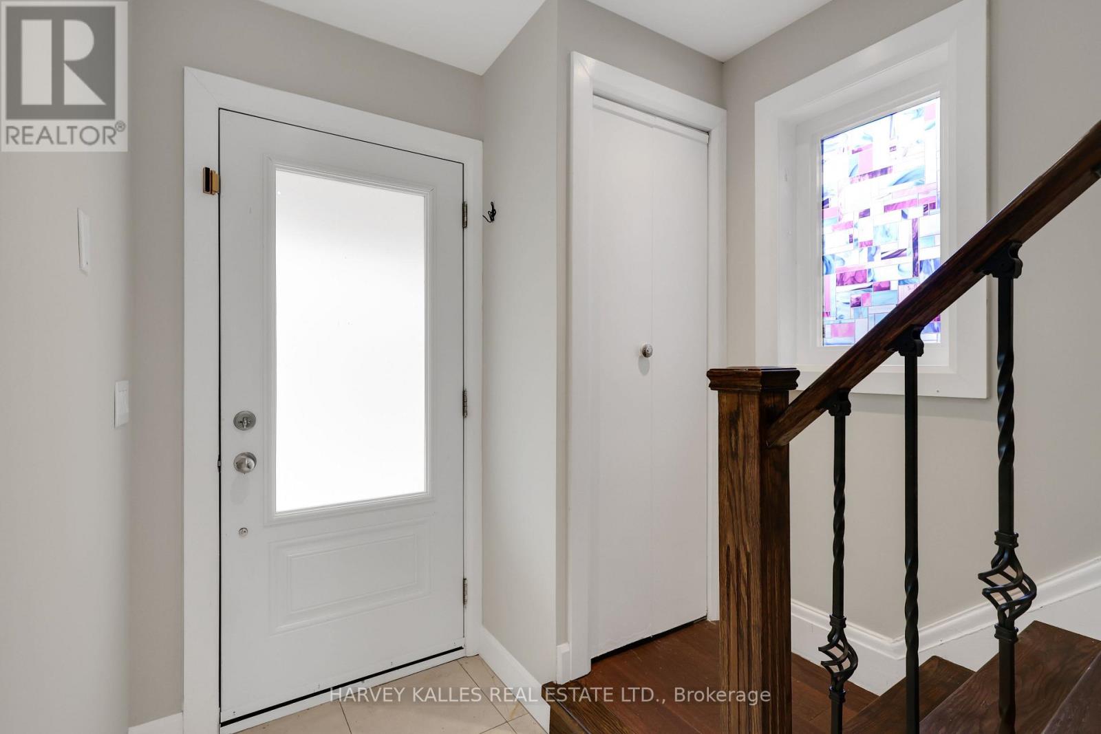 320 Melrose Avenue, Toronto, Ontario  M5M 1Z4 - Photo 3 - C12998150