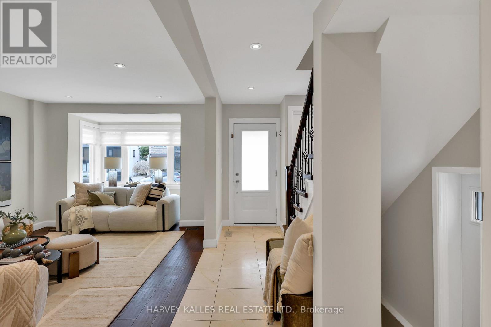 320 Melrose Avenue, Toronto, Ontario  M5M 1Z4 - Photo 7 - C12998150