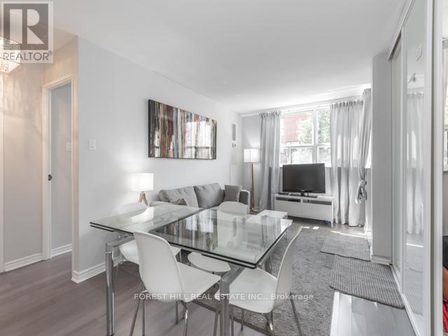 202 - 105 MCCAUL STREET Toronto (Kensington-Chinatown), ON M5T 2X4