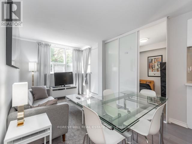 202 - 105 Mccaul Street, Toronto, Ontario  M5T 2X4 - Photo 9 - C12998156