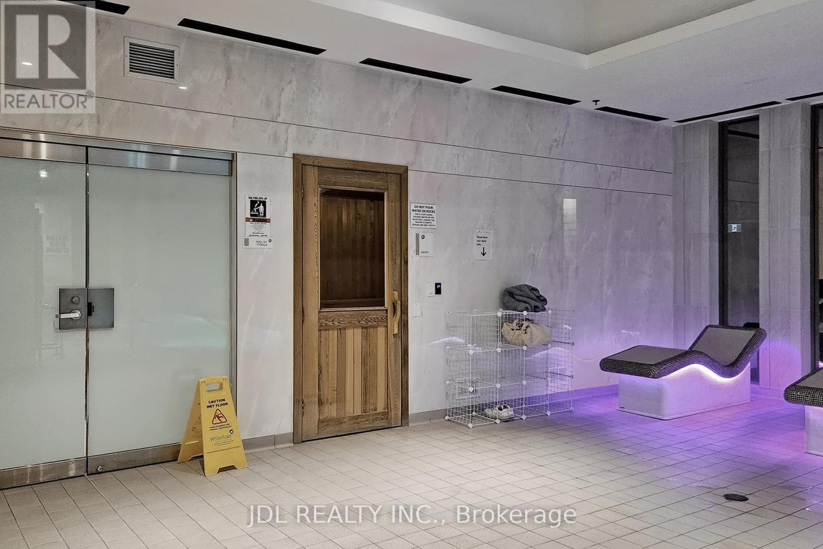 902 - 17 Bathurst Street, Toronto, Ontario  M5V 0N1 - Photo 8 - C12998174