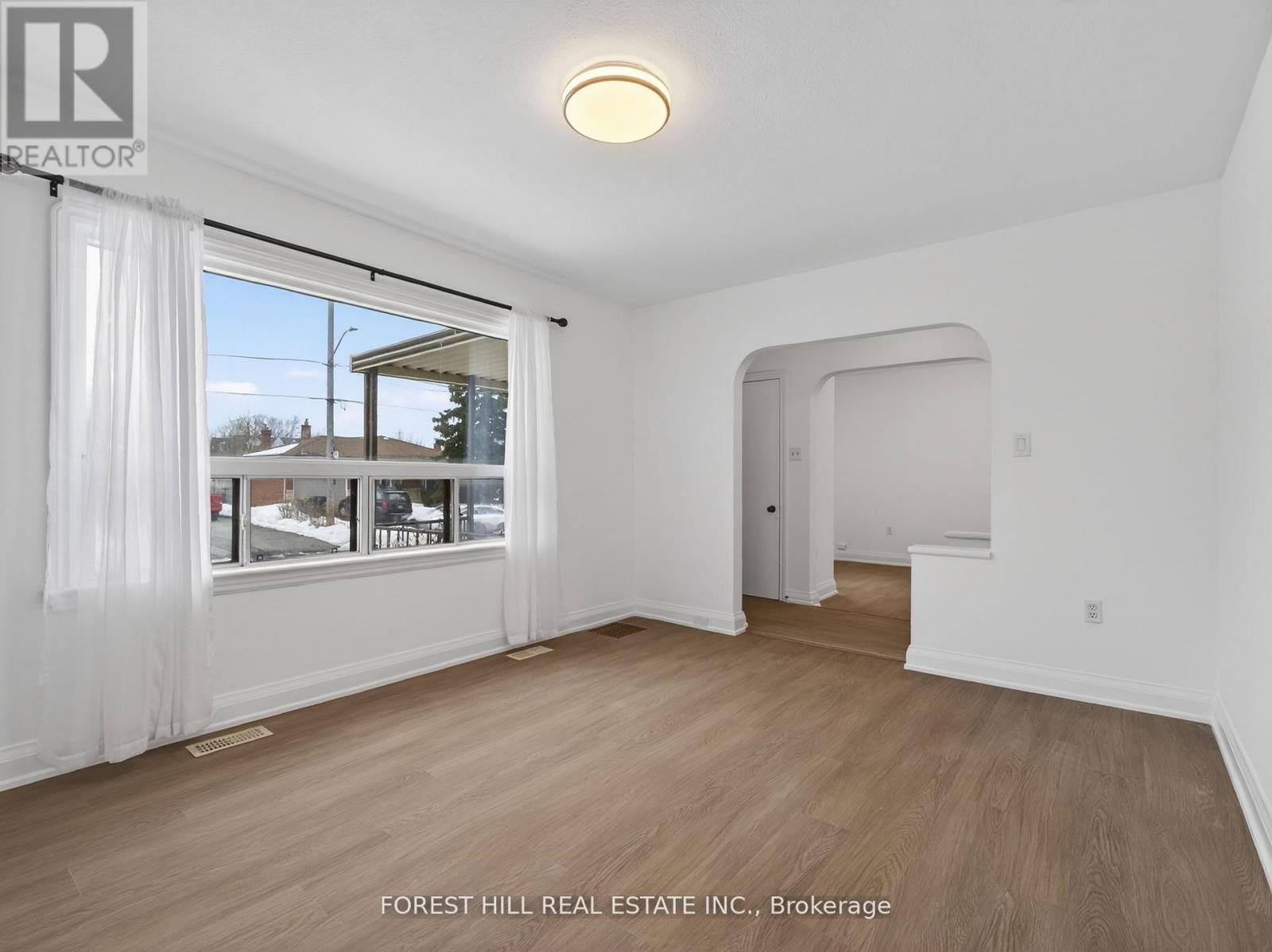 160 Pleasant Avenue, Toronto, Ontario  M2M 1M3 - Photo 2 - C12998180