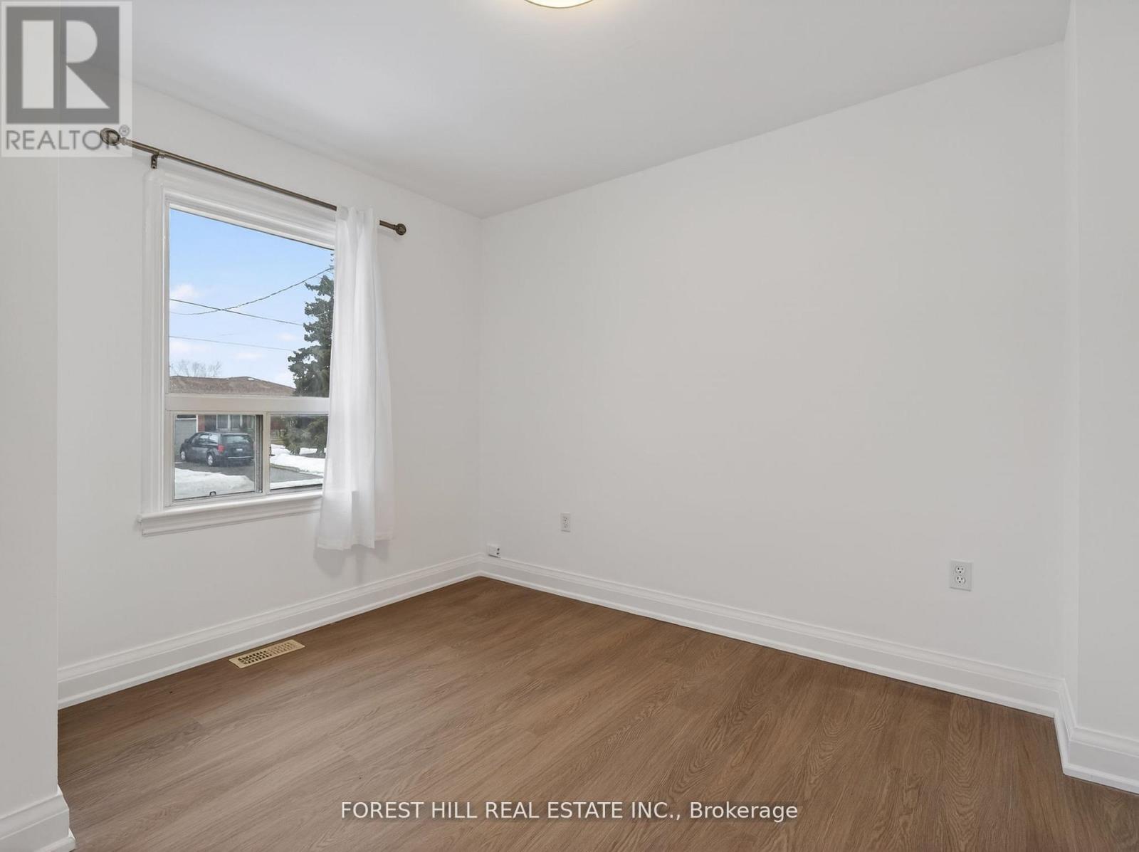 160 Pleasant Avenue, Toronto, Ontario  M2M 1M3 - Photo 5 - C12998180