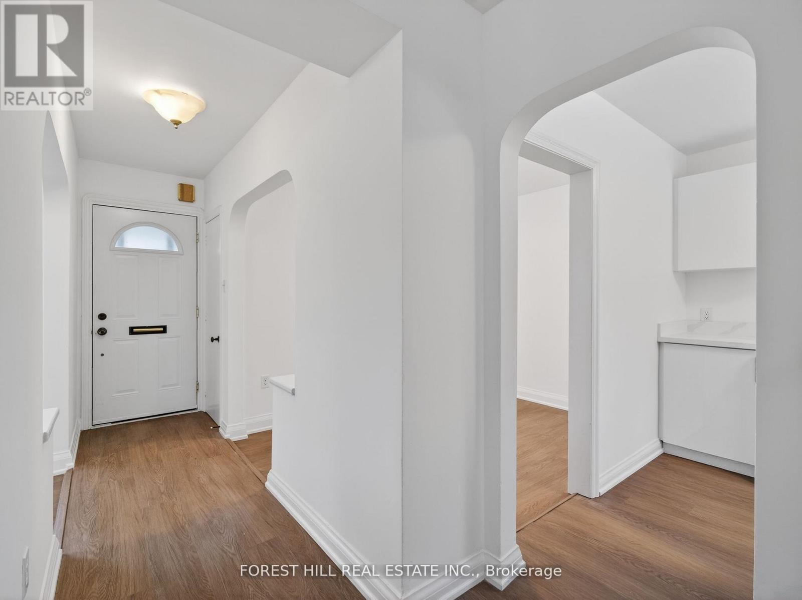 160 Pleasant Avenue, Toronto, Ontario  M2M 1M3 - Photo 7 - C12998180