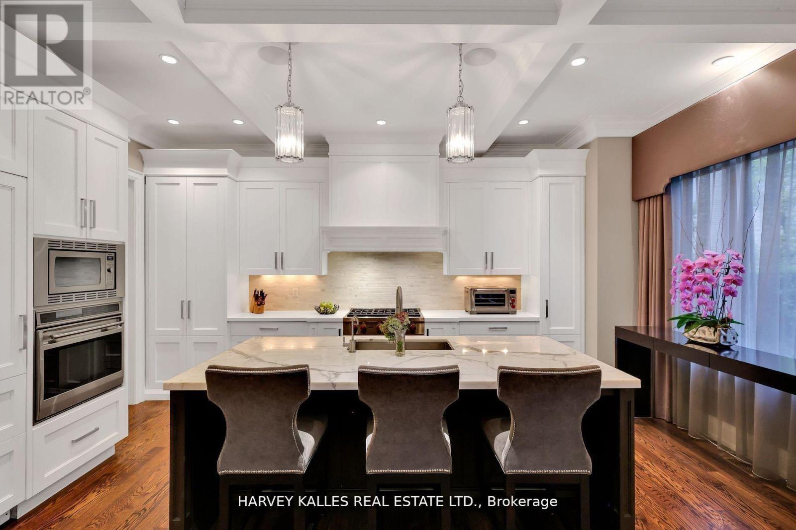 62 Heath Street W, Toronto, Ontario  M4V 1T4 - Photo 12 - C12998182