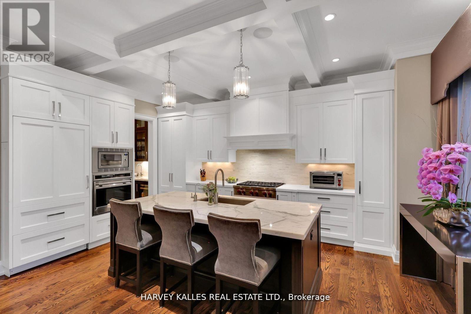 62 Heath Street W, Toronto, Ontario  M4V 1T4 - Photo 13 - C12998182