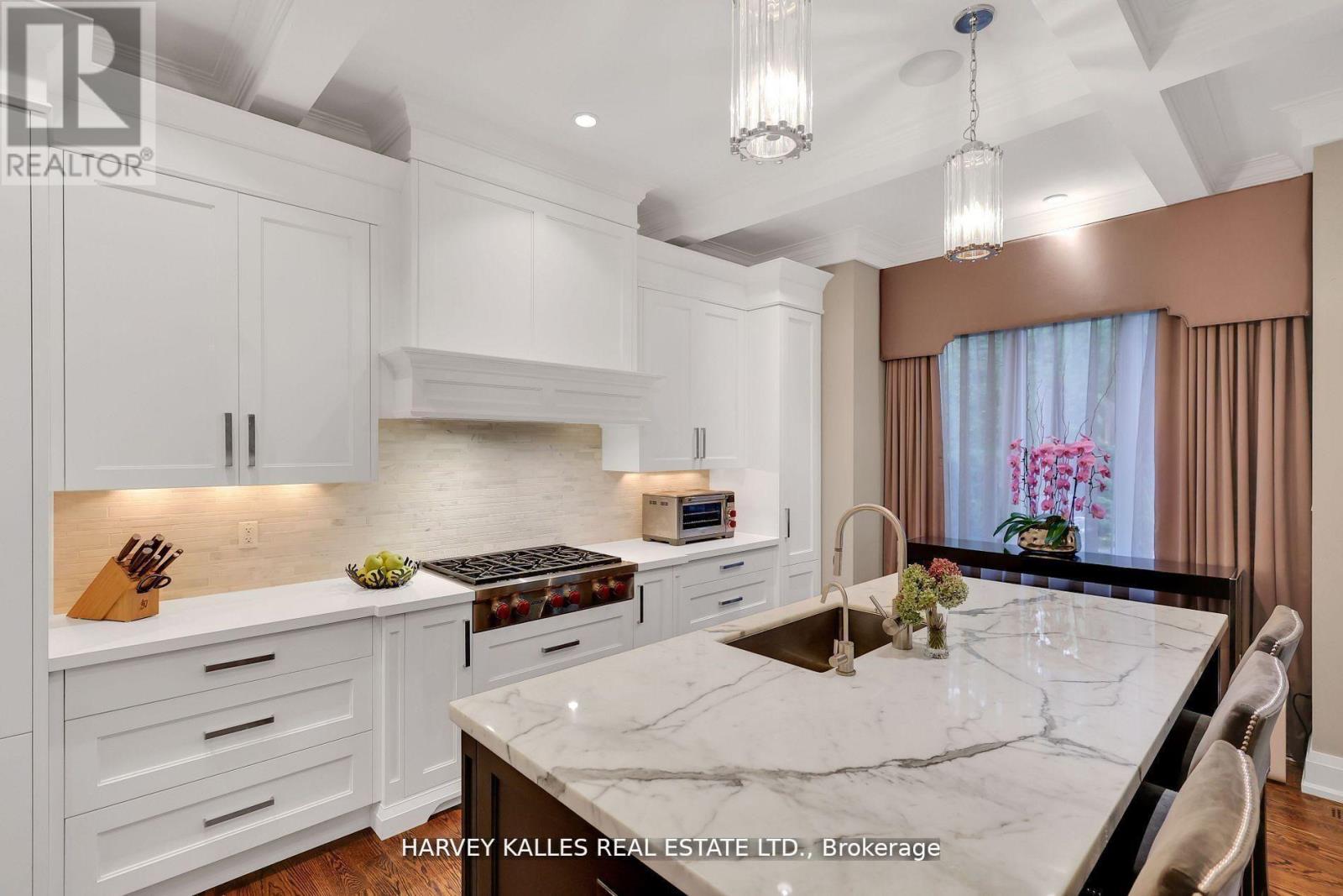 62 Heath Street W, Toronto, Ontario  M4V 1T4 - Photo 15 - C12998182