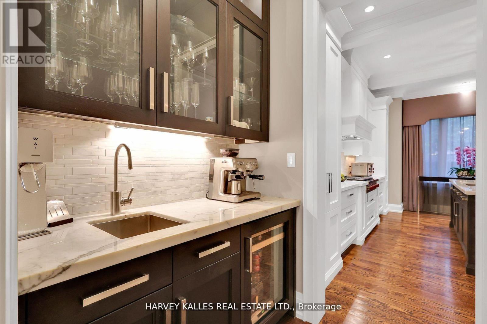 62 Heath Street W, Toronto, Ontario  M4V 1T4 - Photo 19 - C12998182