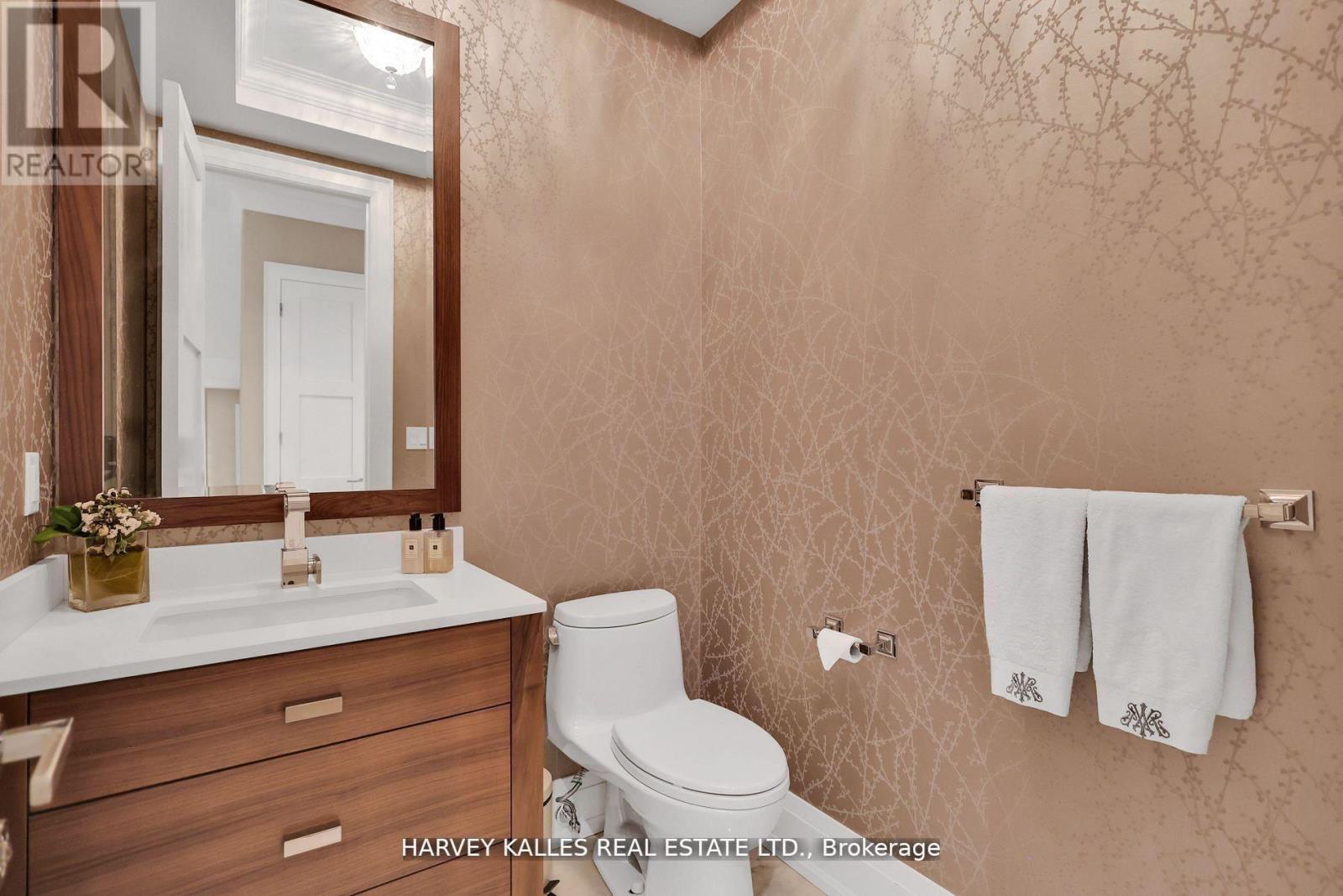 62 Heath Street W, Toronto, Ontario  M4V 1T4 - Photo 9 - C12998182