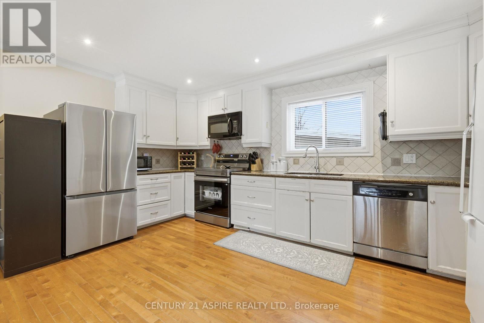 102 Birch Street, Deep River, Ontario K0J 1P0 - Photo 12 - X12998146