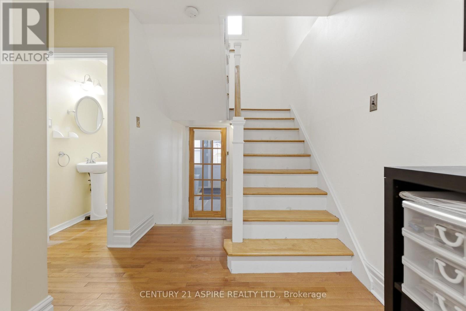 102 Birch Street, Deep River, Ontario K0J 1P0 - Photo 14 - X12998146