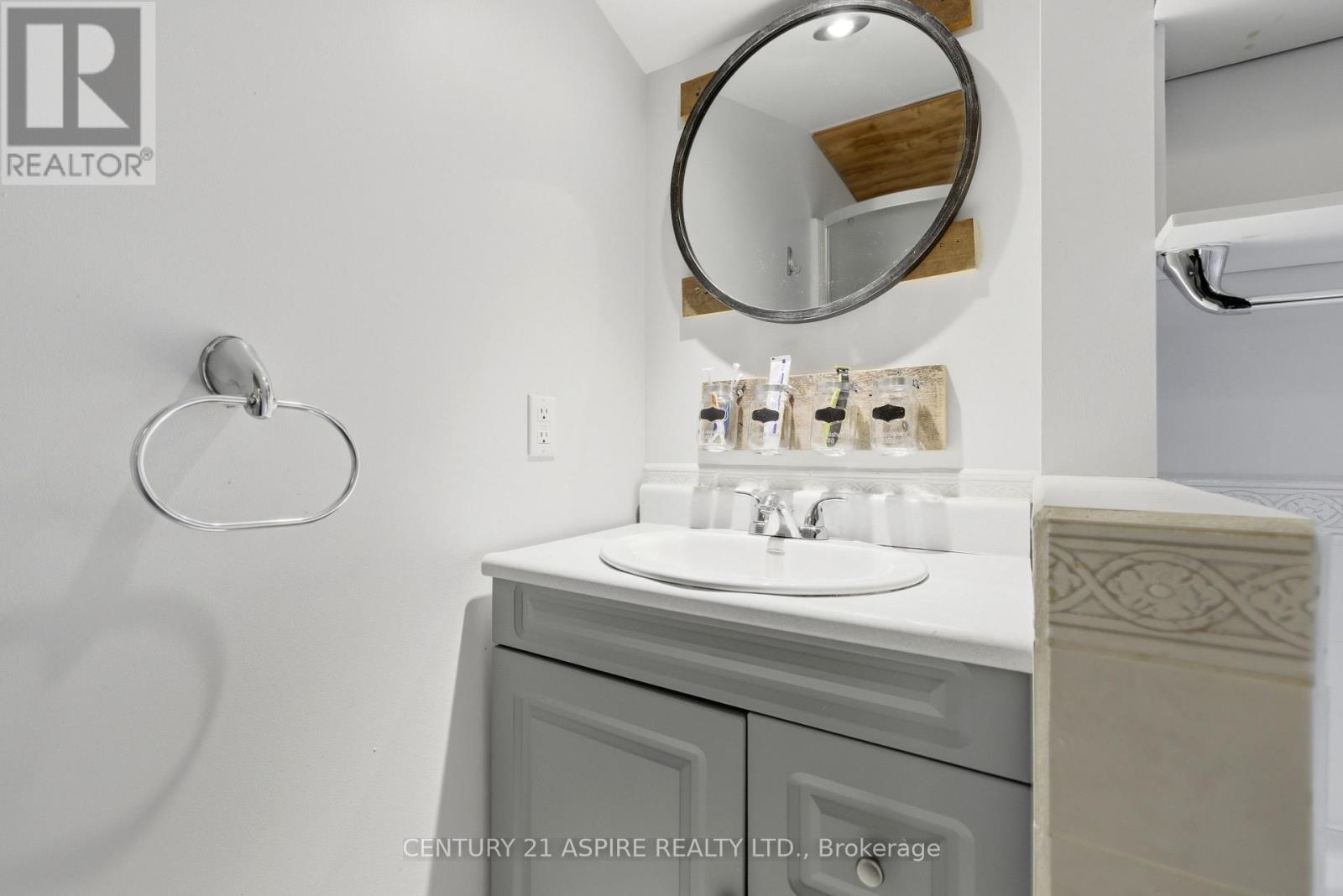 102 Birch Street, Deep River, Ontario K0J 1P0 - Photo 27 - X12998146