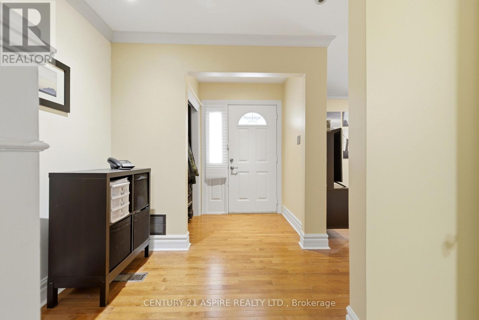 102 Birch Street, Deep River, Ontario K0J 1P0 - Photo 4 - X12998146