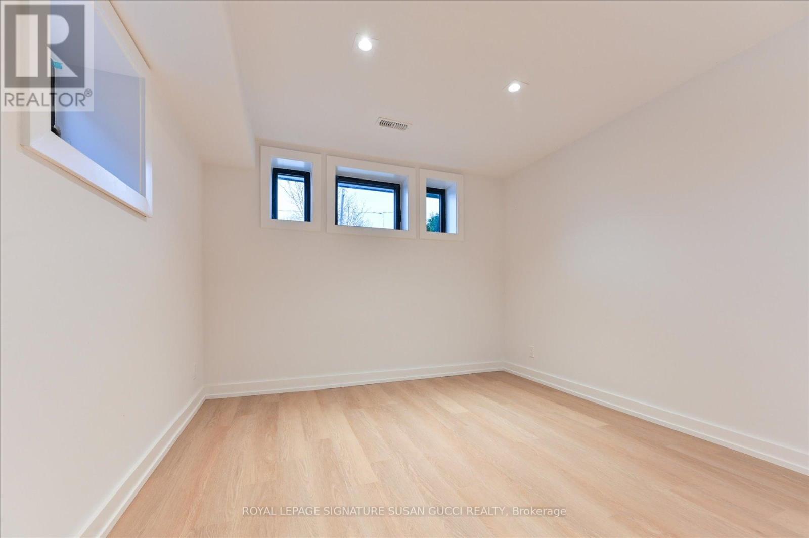 44 Doris Drive, Toronto, Ontario  M4B 3C9 - Photo 35 - E12998116