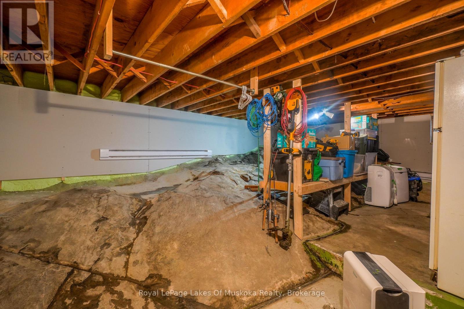 12 Manominee Street, Huntsville, Ontario  P1H 1H2 - Photo 25 - X12996660