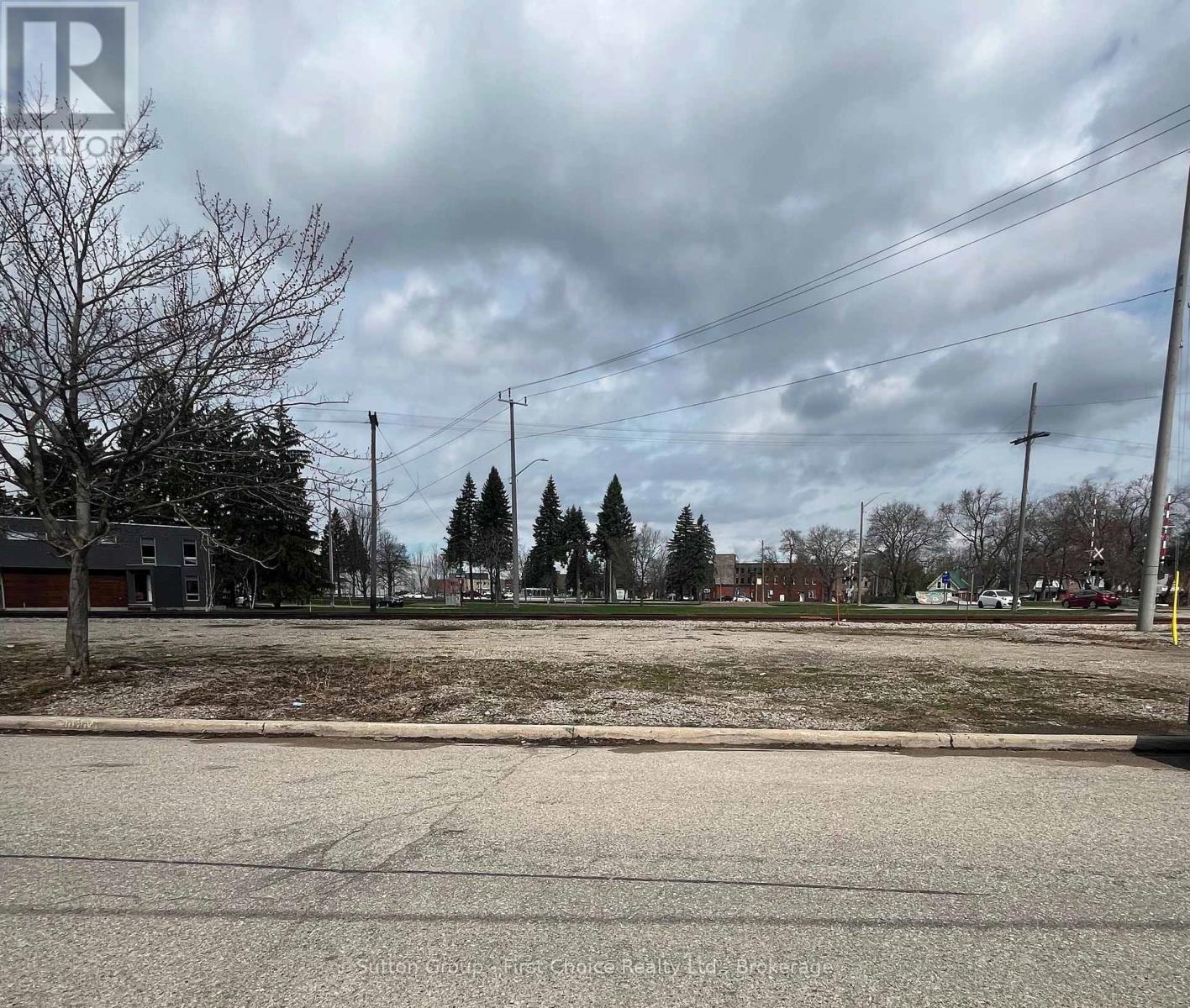 388 Downie Street, Stratford, Ontario  N5A 1X6 - Photo 3 - X12680506