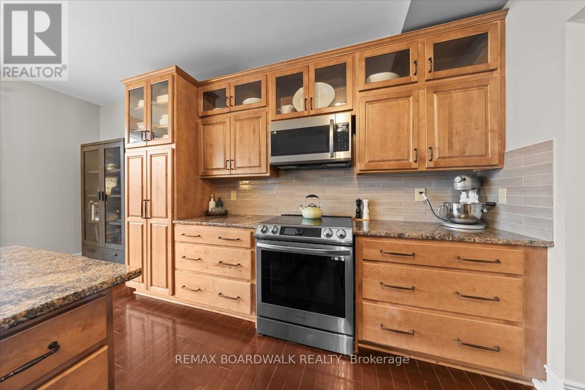 131 Chancery Crescent, Ottawa, Ontario  K4A 4N4 - Photo 13 - X12995606