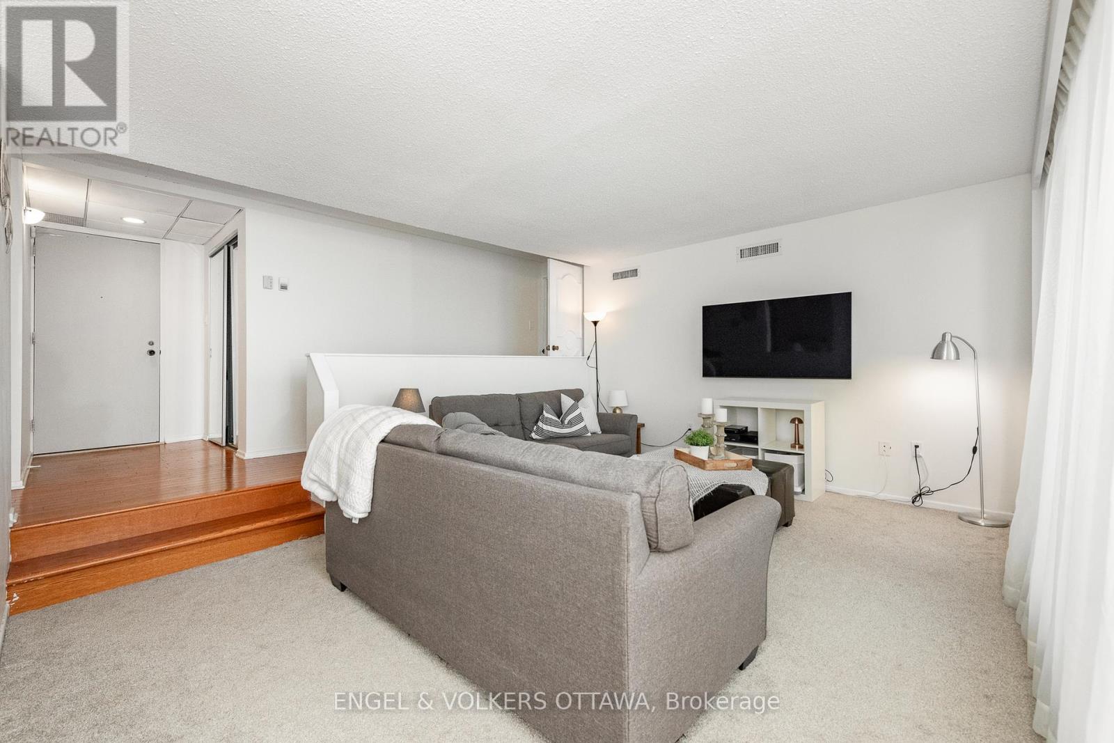 906 - 373 Laurier Avenue E, Ottawa, Ontario  K1N 8X6 - Photo 7 - X12998214