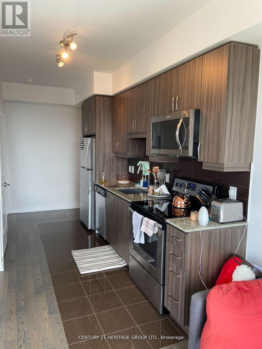 1909 - 9201 Yonge Street, Richmond Hill, Ontario  L4C 6Z2 - Photo 5 - N12998112