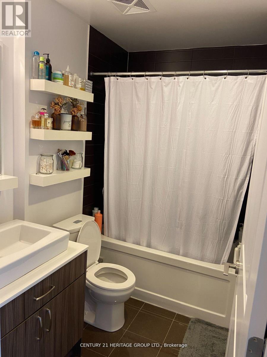 1909 - 9201 Yonge Street, Richmond Hill, Ontario  L4C 6Z2 - Photo 6 - N12998112