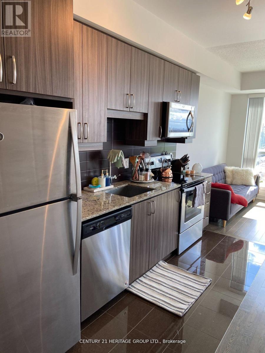 1909 - 9201 Yonge Street, Richmond Hill, Ontario  L4C 6Z2 - Photo 7 - N12998112