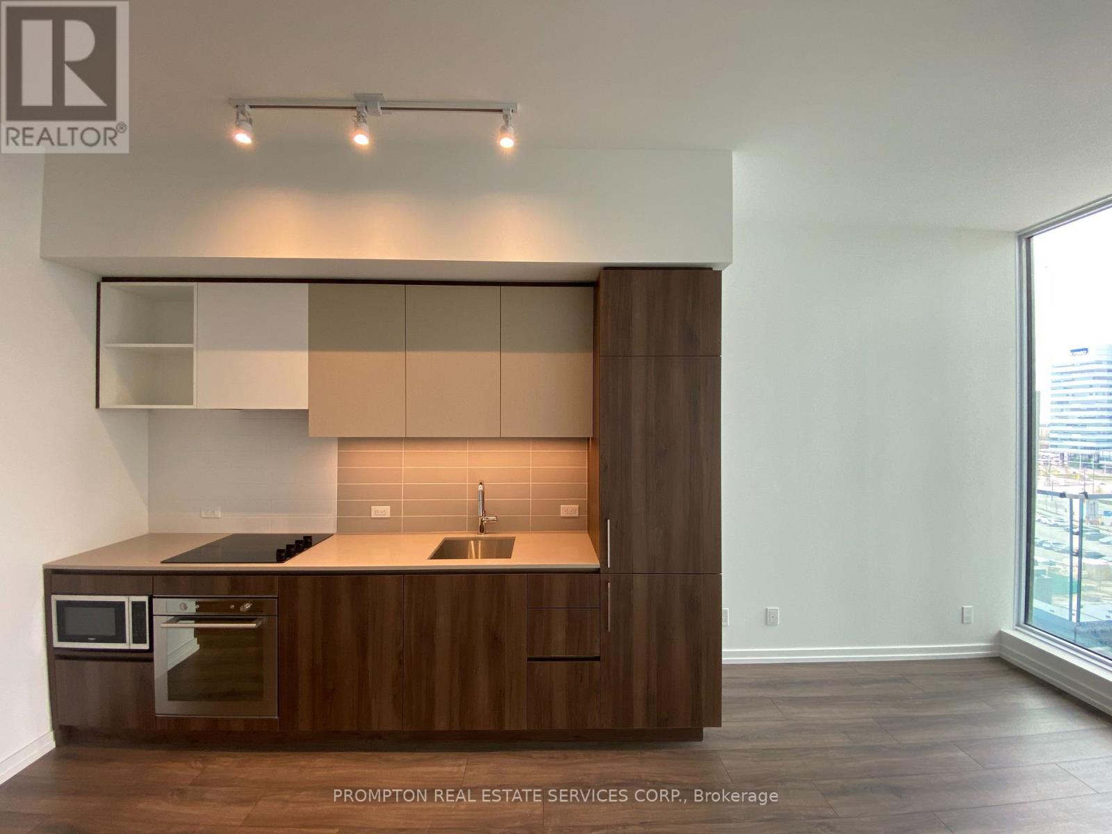 801 - 7890 Jane Street, Vaughan, Ontario  L4K 0K9 - Photo 5 - N12998126