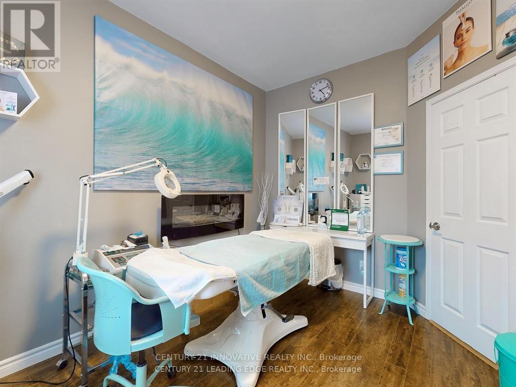 2 - 350 The Queensway S, Georgina, Ontario  L4P 2B9 - Photo 12 - N12998154