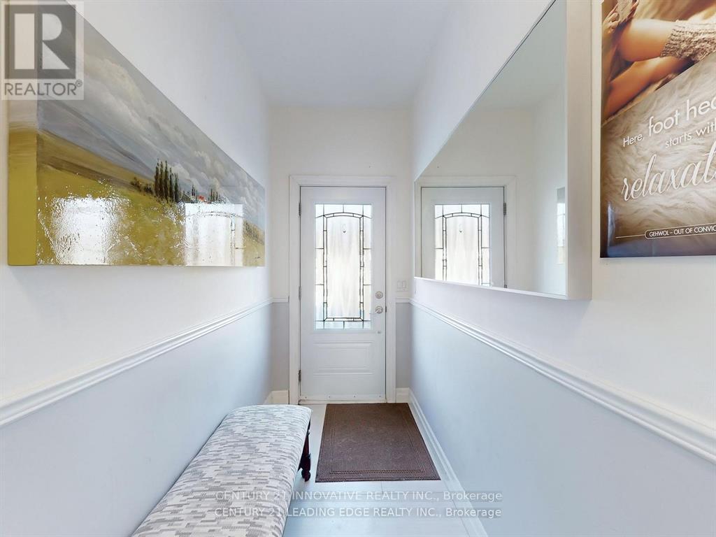 2 - 350 The Queensway S, Georgina, Ontario  L4P 2B9 - Photo 4 - N12998154