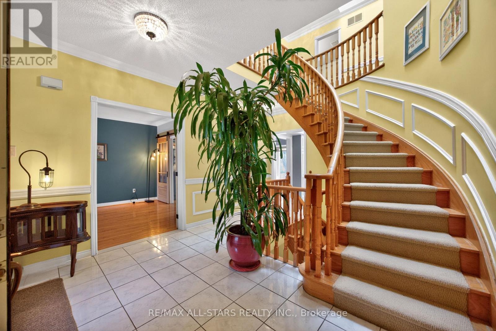 11 Bliss Court, Markham, Ontario  L3R 9E7 - Photo 4 - N12998176