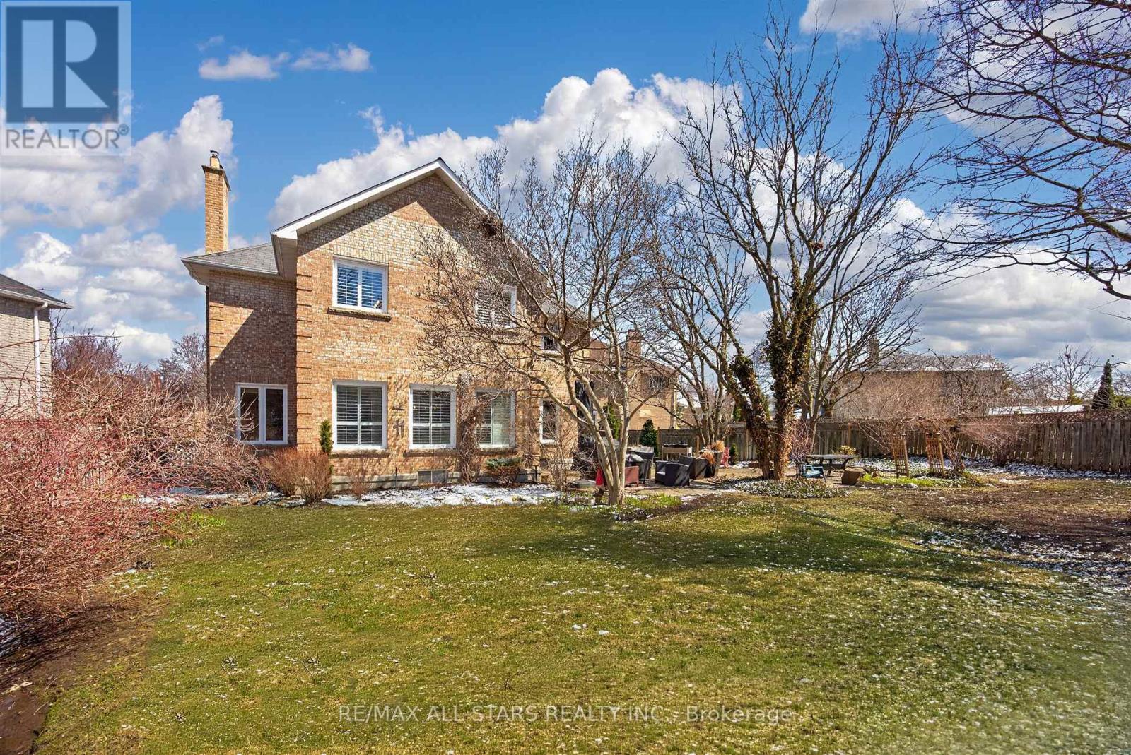 11 Bliss Court, Markham, Ontario  L3R 9E7 - Photo 44 - N12998176