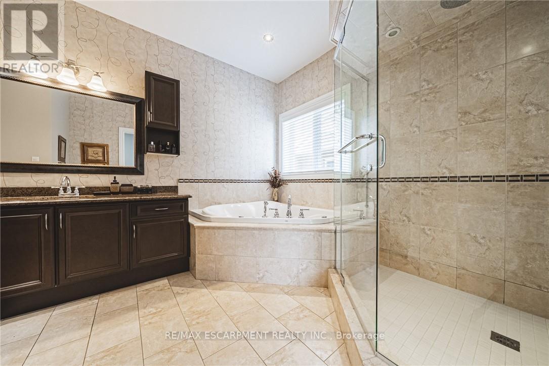 137 Pinehill Drive, Hamilton, Ontario  L0R 1P0 - Photo 22 - X12977472