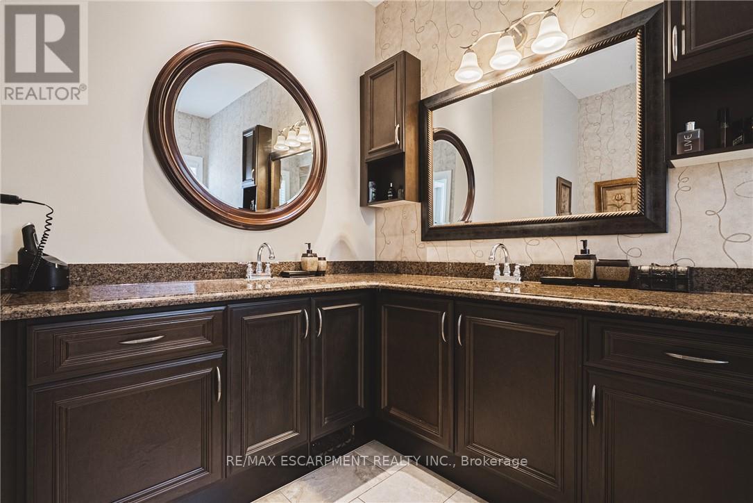 137 Pinehill Drive, Hamilton, Ontario  L0R 1P0 - Photo 23 - X12977472